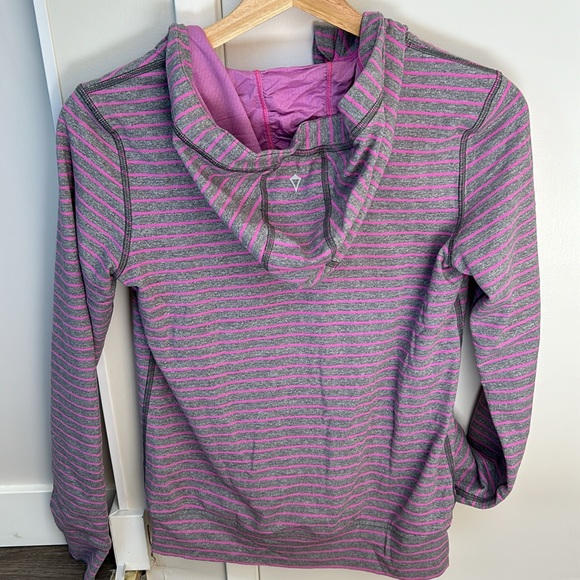 Ivivva by lululemon reversible jacket with hood size 14 pink and grey - Picture 5 of 8